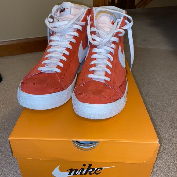 Nike Blazer Mid 77 HABANERO Size 11 - Picture 2 of 4